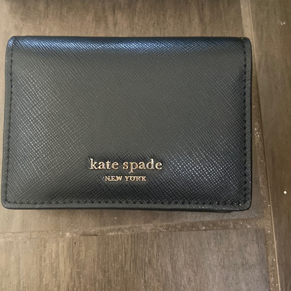 Kate spade wallet with zipper, card holder slots and keychain BLACK NEW W TAG